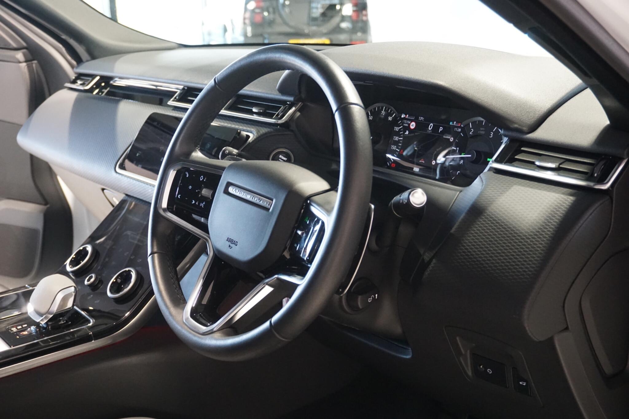 Land Rover Range Rover Velar 3.0 D300 MHEV R-Dynamic SE SUV 5dr Diesel Auto 4WD Euro 6 (s/s) (300 ps)